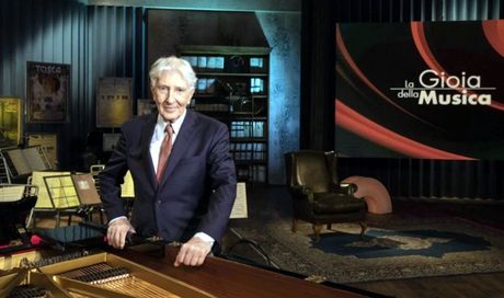 Corrado Augias lascia la Rai, ma continua a condurre La gioia della musica
