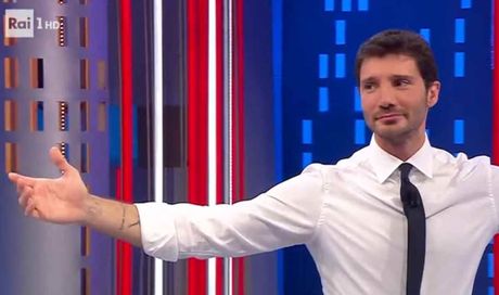 Stefano De Martino, quando torna in onda Affari Tuoi