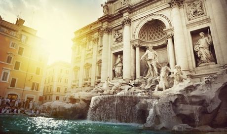 Il cinema in bianco e nero racconta in che paese siamo, la storia e la bellezza, con tocchi di colore