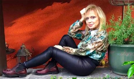 Gli 80 anni di Rita Pavone: una vita tra musica e successi, polemiche e rinascite