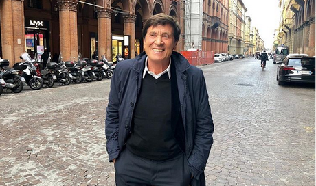 Gianni Morandi, Che meraviglia sei: la canzone è stata scritta da Giuliano Sangiorgi