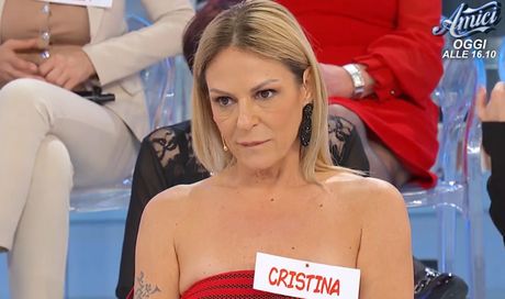 Cristina Cianetti: chi è la dama del trono over di Uomini e Donne che si è vestita da Freddie Mercury