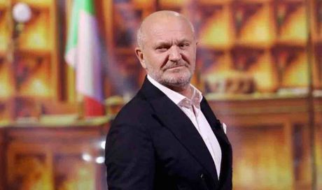 Andrea Pucci rinuncia a Sanremo 2026: il palco dell’Ariston, per i comici, resta un’arma a doppio taglio