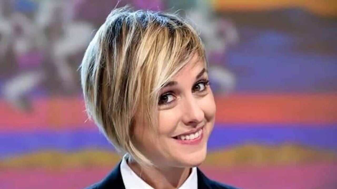 Nadia Toffa, sei anni senza la giornalista: il malore, la malattia, le inchieste a Le Iene, la tomba nascosta