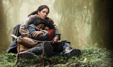 Never Let Go – A un passo dal male, recensione: un intrigante survival-horror psicologico che gioca con il sovrannaturale