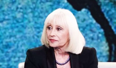 “L’ultima telefonata prima della sua morte, cosa ci siamo detti”. Raffaella Carrà e il retroscena di Malgioglio