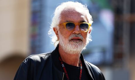 Flavio Briatore operato al cuore per un tumore cardiaco benigno: “Fate prevenzione”