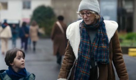 L’attachement – La tenerezza, Valeria Bruni Tedeschi convince anche se misurata