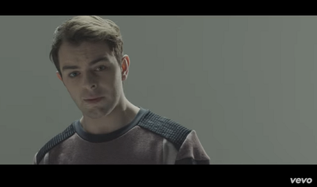 Lorenzo Fragola, Zero Gravity: testo e video