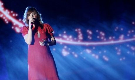Chiara Galiazzo a Chi: “Tiziano Ferro mi ha chiesto di collaborare”