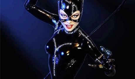Batman Returns: nuova statua Sideshow della Catwoman di Michelle Pfeiffer