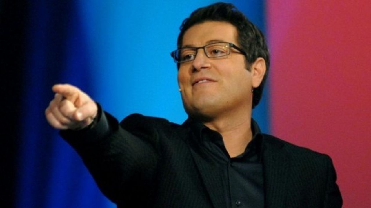 Enrico Papi: “Reazione a catena l’ho portato io in Italia, ma non ho mai scippato Pino Insegno”
