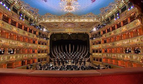 Capodanno 2025, il concerto dalla Fenice in diretta su Rai 1: il programma