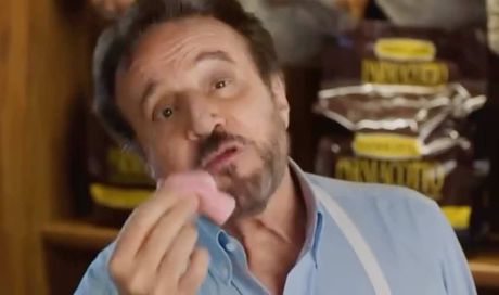 Christian De Sica e il rilancio della campagna Parmacotto: quando la pubblicità strizza l’occhio al cinema