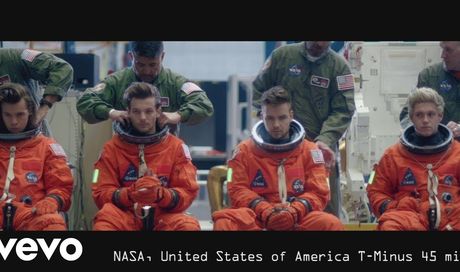 One Direction – Drag Me Down