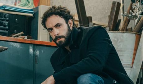 L’altro ispettore, la nuova serie Rai sulla sicurezza sul lavoro. Alessio Vassallo a TvBlog: “È stata dura, un’emorragia che sembra non finire mai”