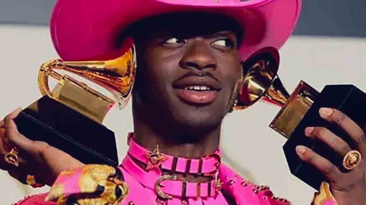 Lil Nas X arrestato e ricoverato dopo un alterco con la polizia a Los Angeles