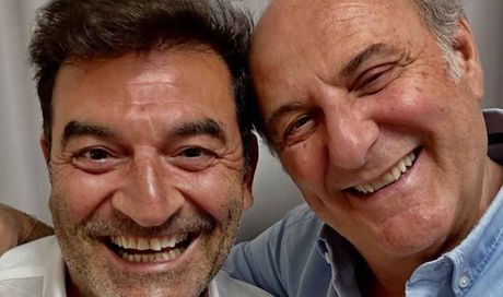Mediaset, le novità su Max Giusti e Gerry Scotti: il futuro dei conduttori