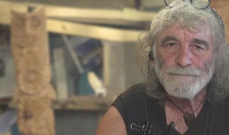 Mauro Corona, arriva la confessione sull’ex compagna: “Fuggito davanti all’altare”